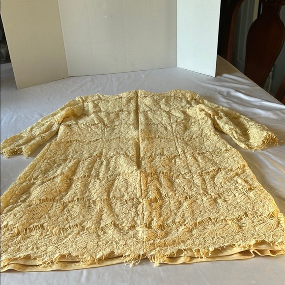 Yellow Sheath Dress with 3/4 Bell Sleeves and Scoop Neck - Picture 9 of 10